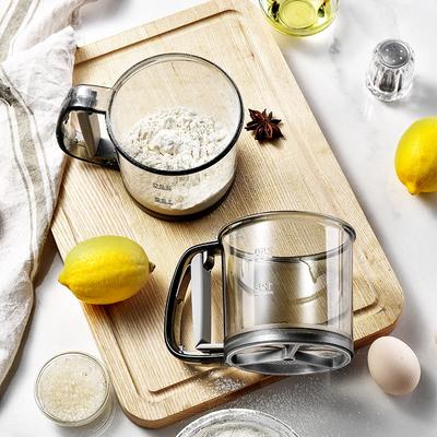 1Pcs Peneira de farinha de malha de plástico para assar açúcar peneira mecânica peneira de cobertura copo utensílio de cozinha utensílios de confeitaria