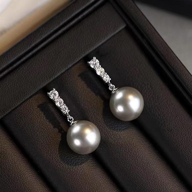 2024 Trendy Women's Shi Jia Pearl Stud Earrings in 925 Sterling Silver - High-End Niche Design