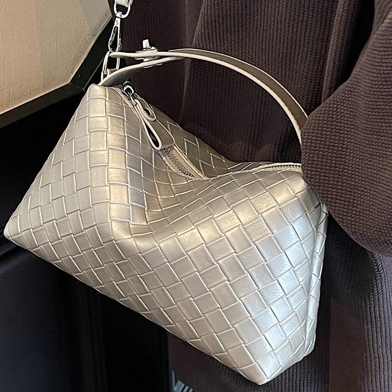 2025 Summer New Bag Women's Niche Hand Carry Woven Pattern Shoulder Bag High Value Fashion Bag Women
