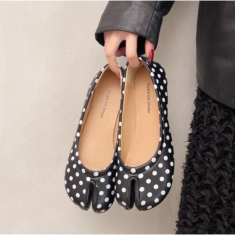New Korean Style Women's Split-Toe Loafers Shallow Cut Ballet Flat Slip-Ons with Comfortable Mary Jane Spring/Autumn Tabis Shoes