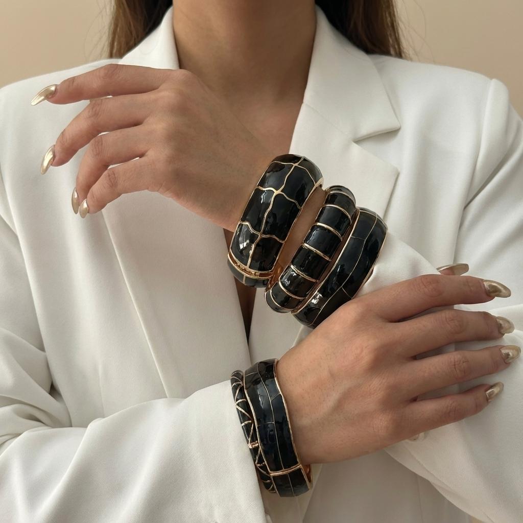 Hiphop Vintage Enamel Bangles for Women Classic Irregular Geometic Black Gold Color Chunky Bracelets Vacation Stacked Jewelry Gi