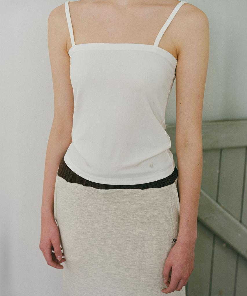 ANDNEEDS Ness Sleeveless (Ivory)