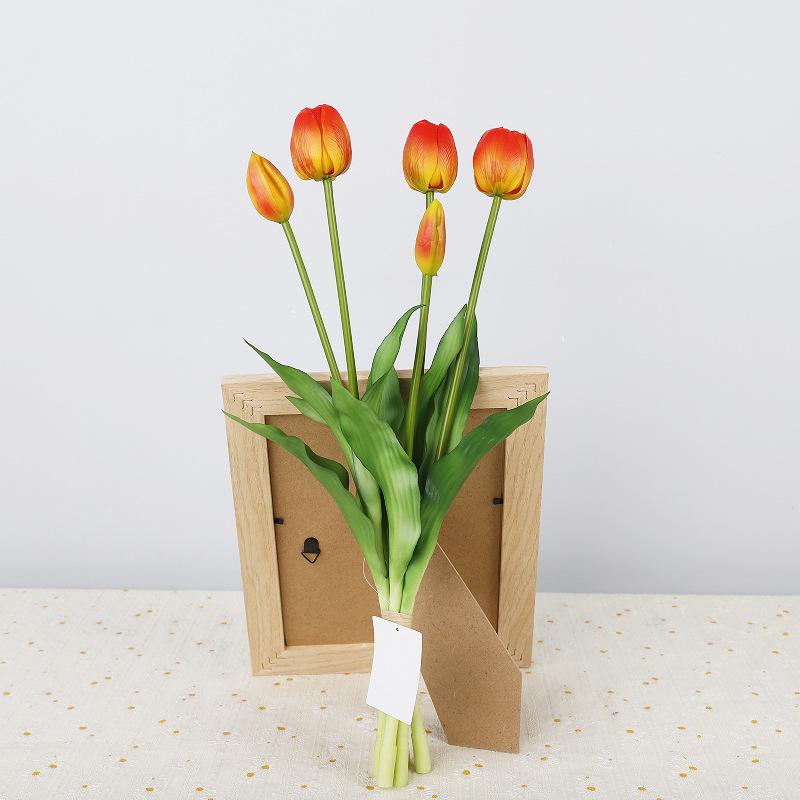 

Букет тюльпанов из мягкого полиуретана с поперечным краем - современное искусственное цветочное оформление