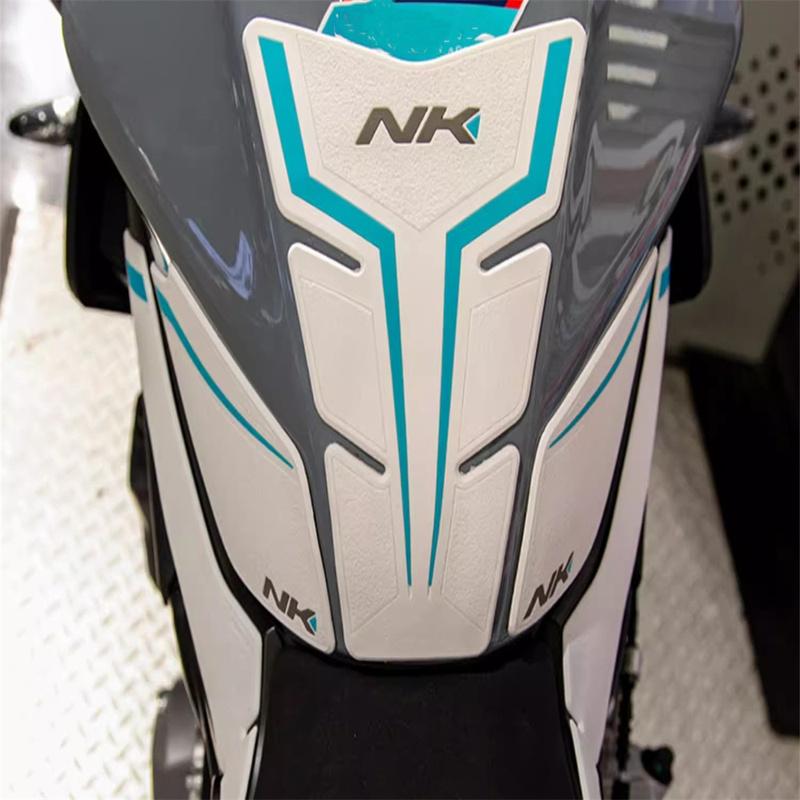 For CFMOTO 675NK 675nk 675-NK carbon fiber protective sticker fuel tank sticker body protective film 2025