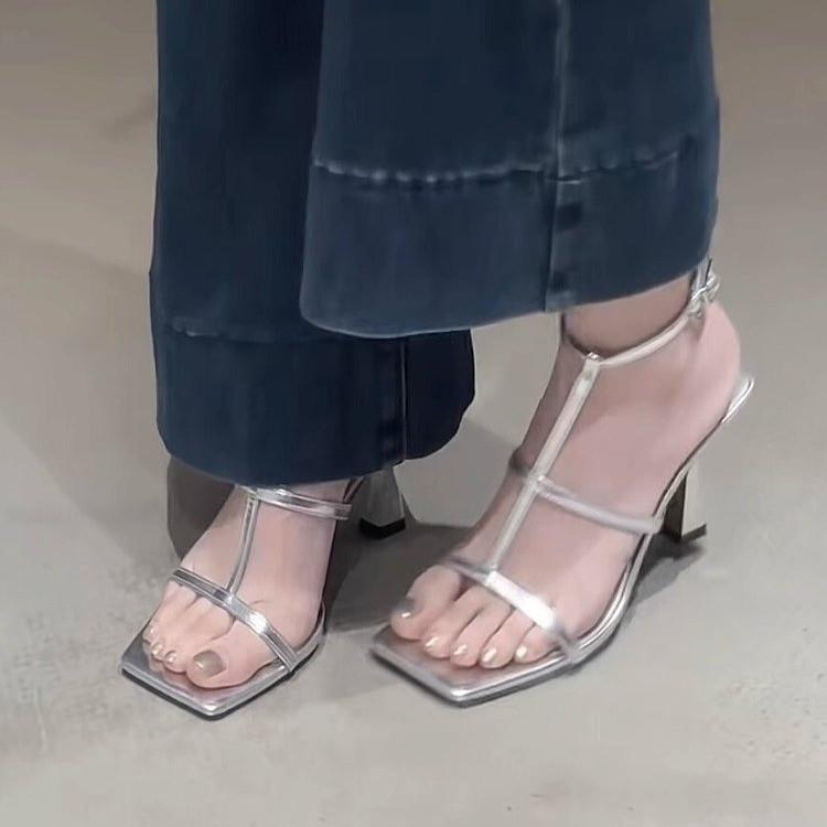 

2025 new nude high heels women s head stiletto one-word sandals high-end stiletto sandals 39 срібний