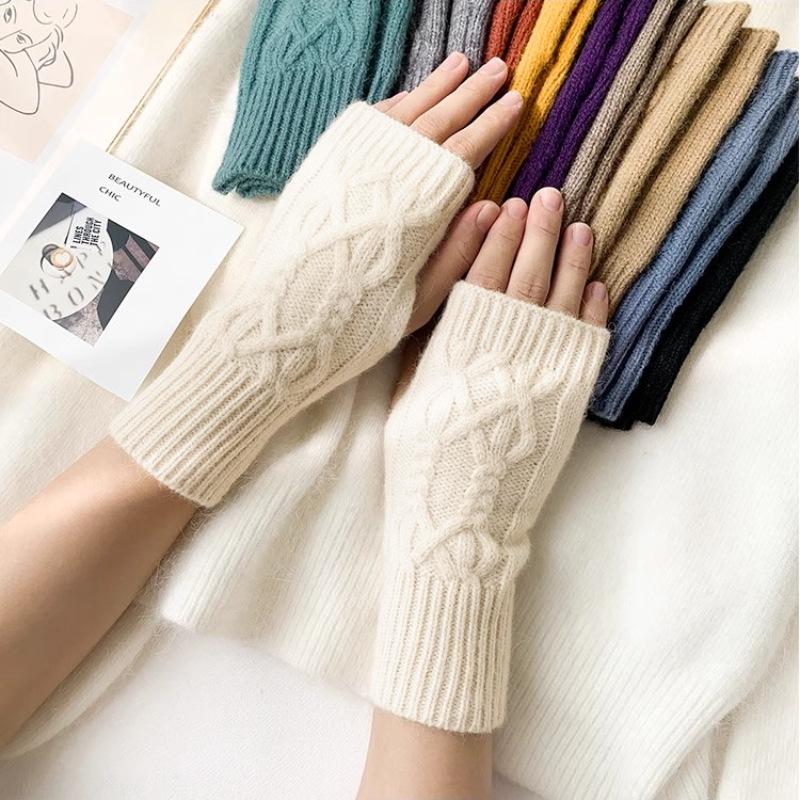 

Женские зимние вязаные шерстяные перчатки без пальцев - Теплые и универсальные митенки