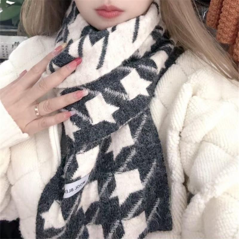

British Couple Style Houndstooth Wool Scarf for Men Retro Fashionable Knitted High End Scarf for Women To Keep Warm in Winter