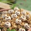 Halloween Resins Sculpture Collection 20Pcs Ghostly Face Miniature Pumpkin Decors Ornaments For Creative Garden Display