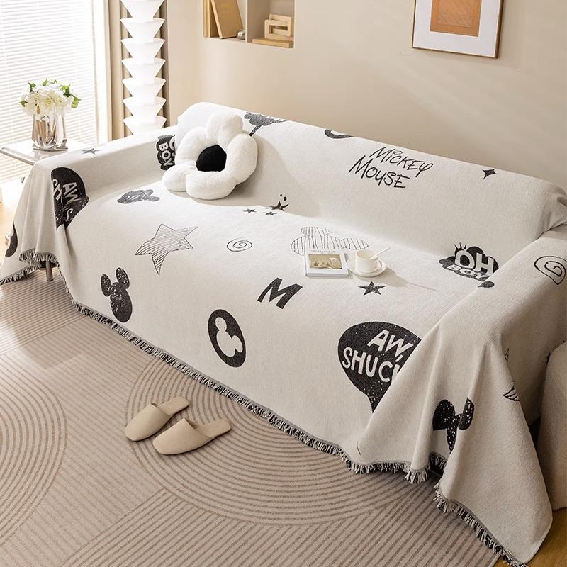 Four Seasons Universal Chenille Cute Bear Sofa Cover Towel Anti-Scratching Sofa Cover Dust-Proof All-Inclusive Cover Blanket Cushion