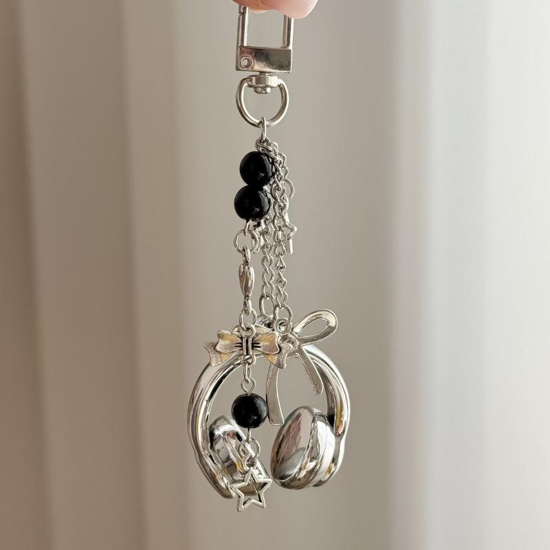 

2Pcs/Set Music Earphone Shaped Keychain Silver Bow Knot Beaded Phone Key Chain Backpack Charms Bag Hanging Pendant серебряный