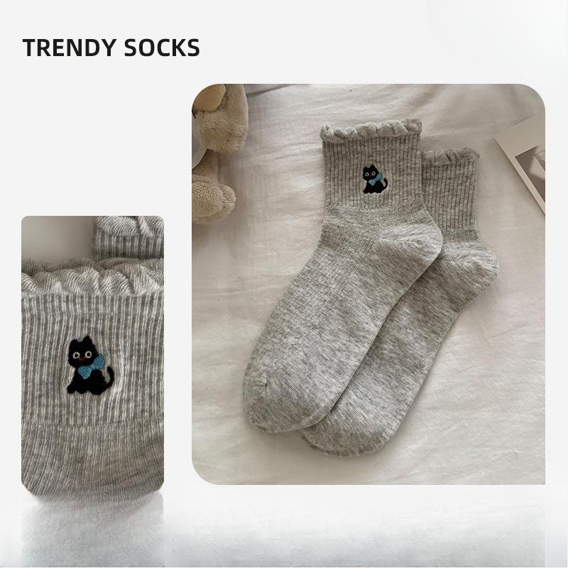 

Женские летние новые хлопковые однотонные спортивные носки с вышивкой и кружевом в виде милых животных 1 pair