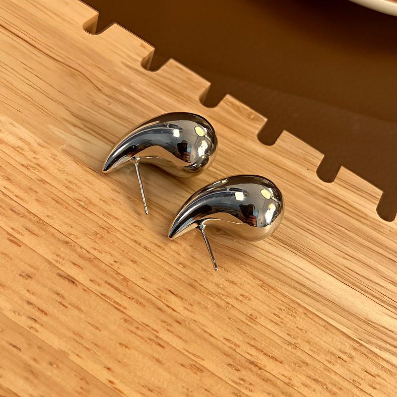 Elegant Teardrop Zircon 925 Silver Stud Earrings - Chic & Sophisticated Style