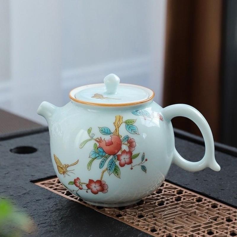Retro Ceramic Teapot, with Filter Holes, Puer Tea Pot, Chinese Traditional Teaware, Archaistic, Small, Household Drinkware