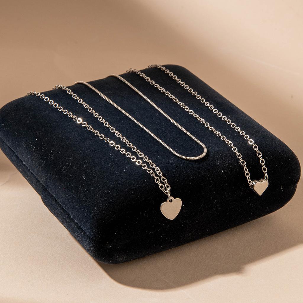 JMXD Layered Necklace Set for Women - Minimalist Love Pendant Stackable Chains, Y2K Gothic Jewelry,  Hypoallergenic Alloy Layered Necklaces