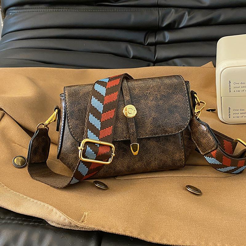 IELGY Fashion Retro Small Square Bag Crossbody All-Match Casual One-Shoulder Female Bag