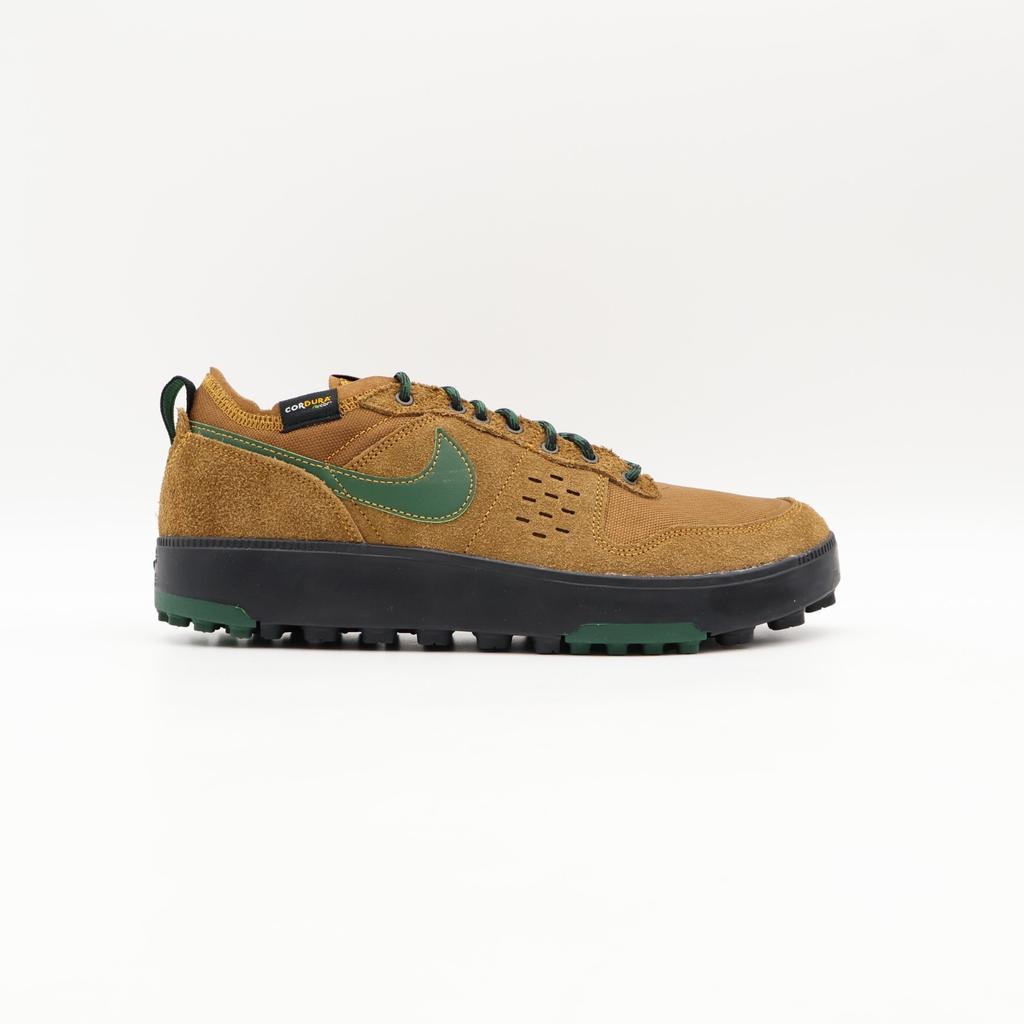 HJ4316-201 Nike C1Ty PRM Tan Claro Britânico Abeto (masculino)