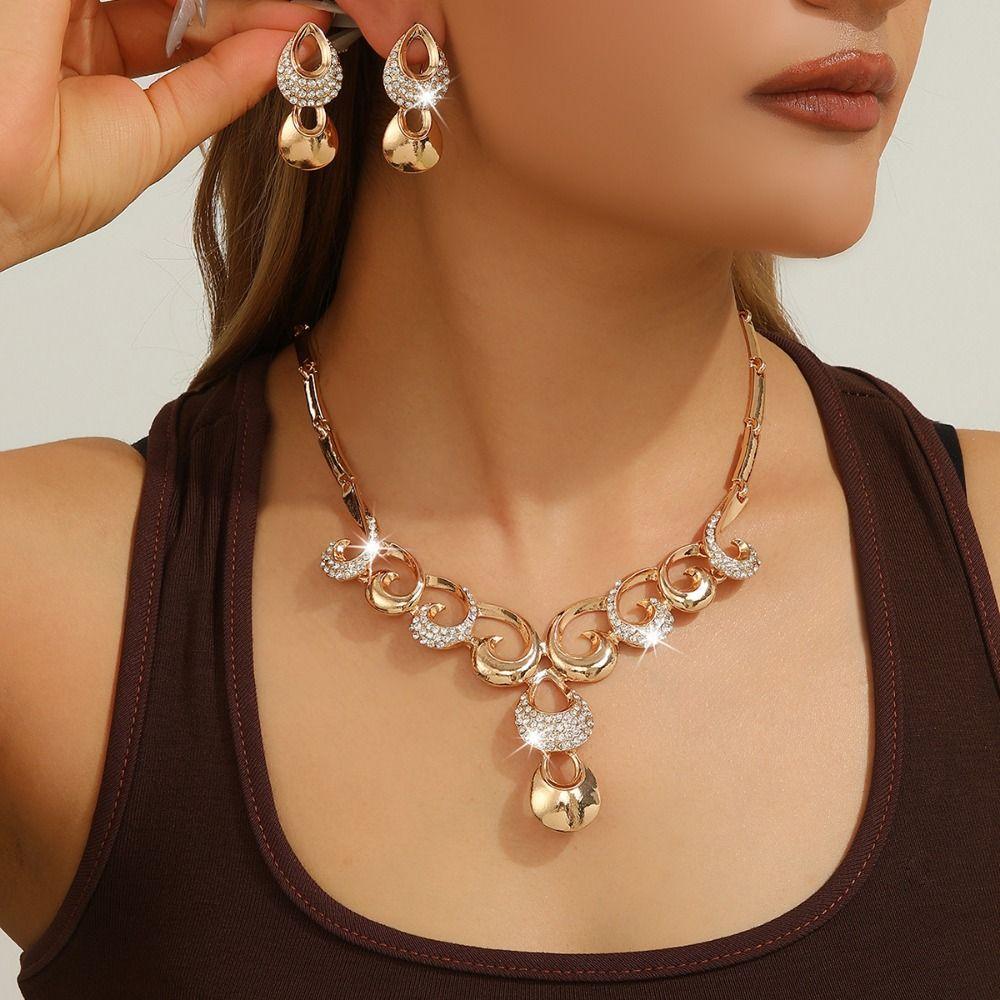 Hollowed-out Necklace Earrings Set Wavy Shape Women Jewelry Set Hollowed-out Jewelry Set Wedding