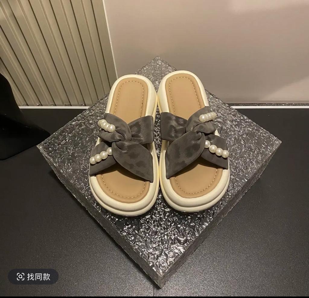 Thick-soled heightening slippers women's outer wear 2025 summer new fashion pearl muffin cool slippers women's shoes