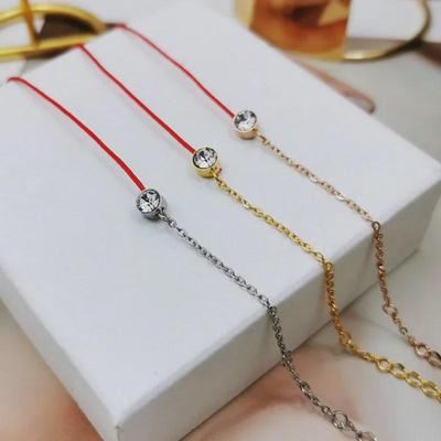 Kore Modası 18K Pembe Altın Tek Pırlanta ve Kırmızı İp Tasarımlı Burç Bilekliği Kadınlar için