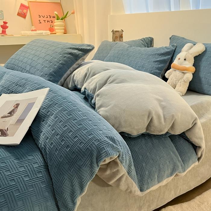 Thicken Winter Super Warm Duvet Cover for Double Bed 3D Carving Milk Velvet Comforter Cover Queen Funda Nordica Cama 150