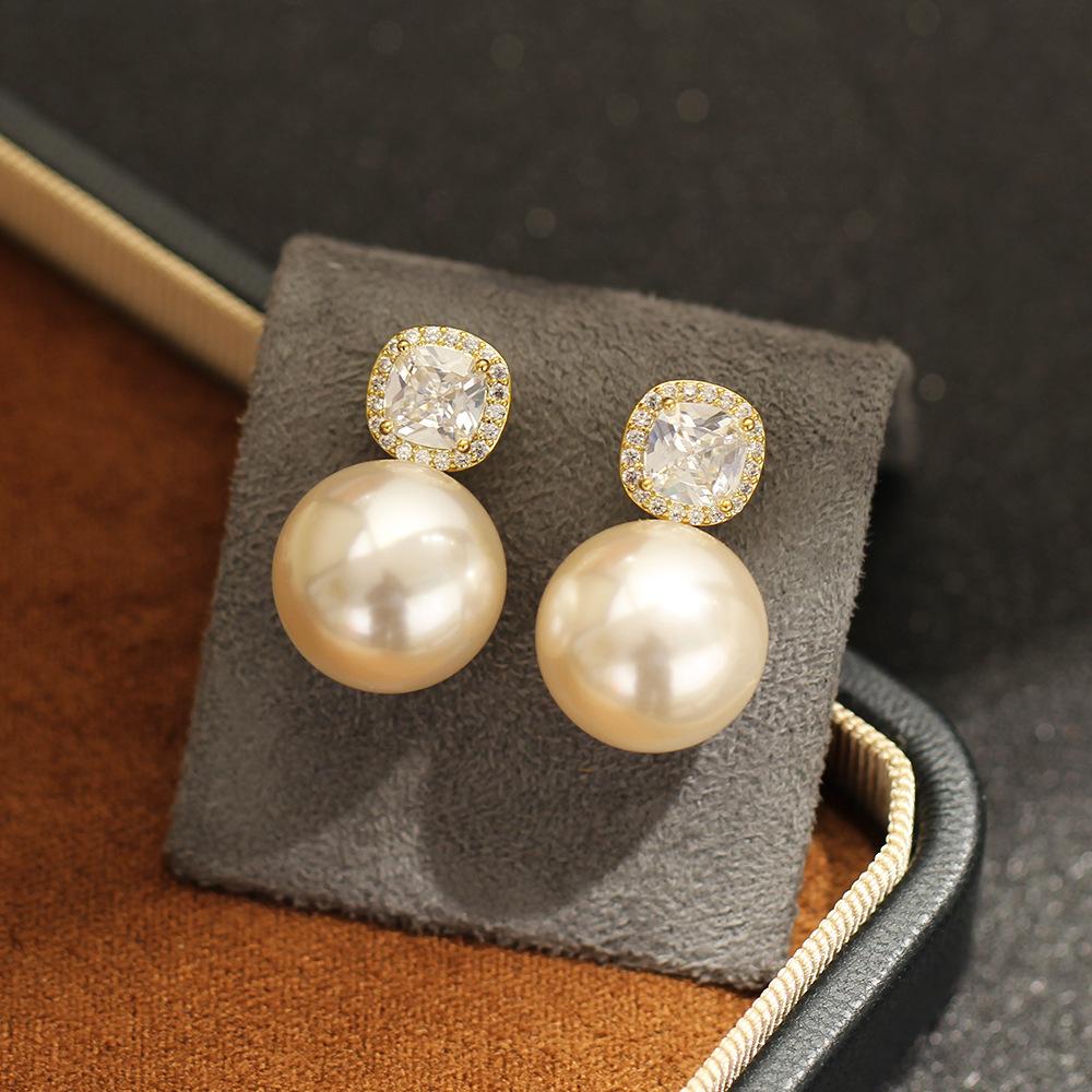 Princess square stone-set large pearl earrings, gold-plated multi-color 925 silver needle earrings, versatile without pierced earrings, earrings for