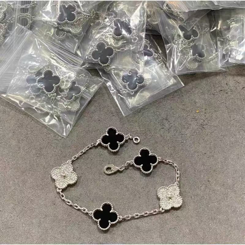 New Four-leaf Clover Bracelet 18k High-end Mother-of-pearl Jewelry Women's Bracelet