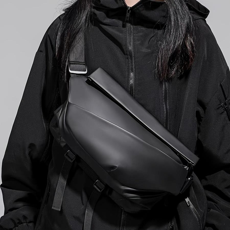 Sporty Crossbody Bag for Men & Women - Adjustable Strap, Magnetic Closure, Multiple Compartments, Sleek Black Design Small Crossbody Bag