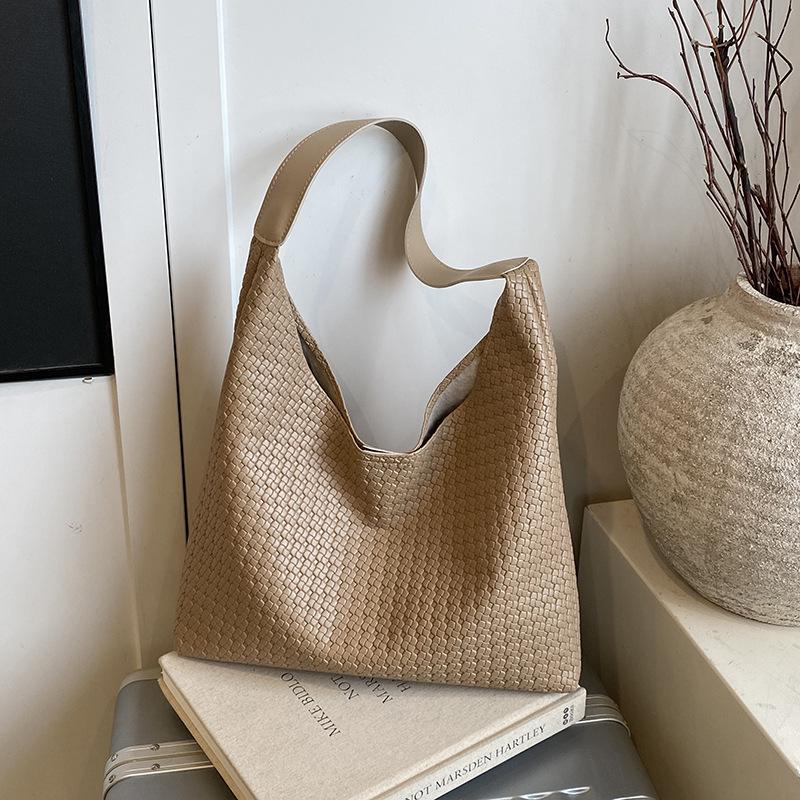 

Tide and vertical large-capacity underarm mother and child bag, new fashionable shoulder bag, solid color, high-end retro tote bag. хаки