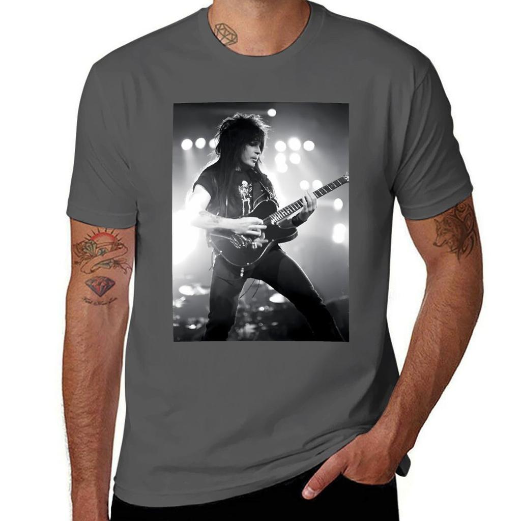 Mick Mars - BW Photograph T-Shirt Casual Daily Outfit T-Shirt