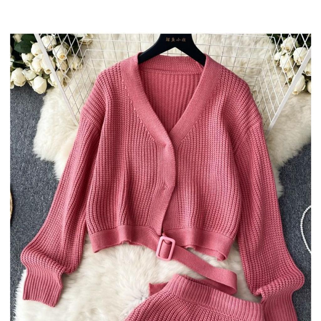 French Light Luxury Lazy High-end Knitted Fashion Suit Women's Autumn and Winter Loose Long-sleeved Top + High Waist Skirt