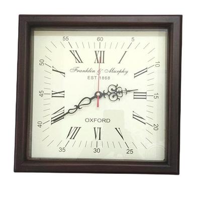 Starožitná úprava Drevené nástenné nástenné hodiny Štvorcový tvar Vintage rímske číslo Hodiny Office Home Decor Franklin and Murphy 1868 Clock