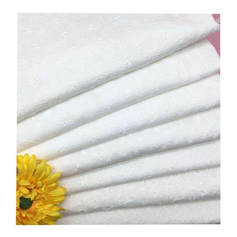100x130cm Tessuto di Cotone Bianco Ricamato con Occhielli Pizzo di Cotone Materiale per Cucire Vestiti, Al Metro 23 stili