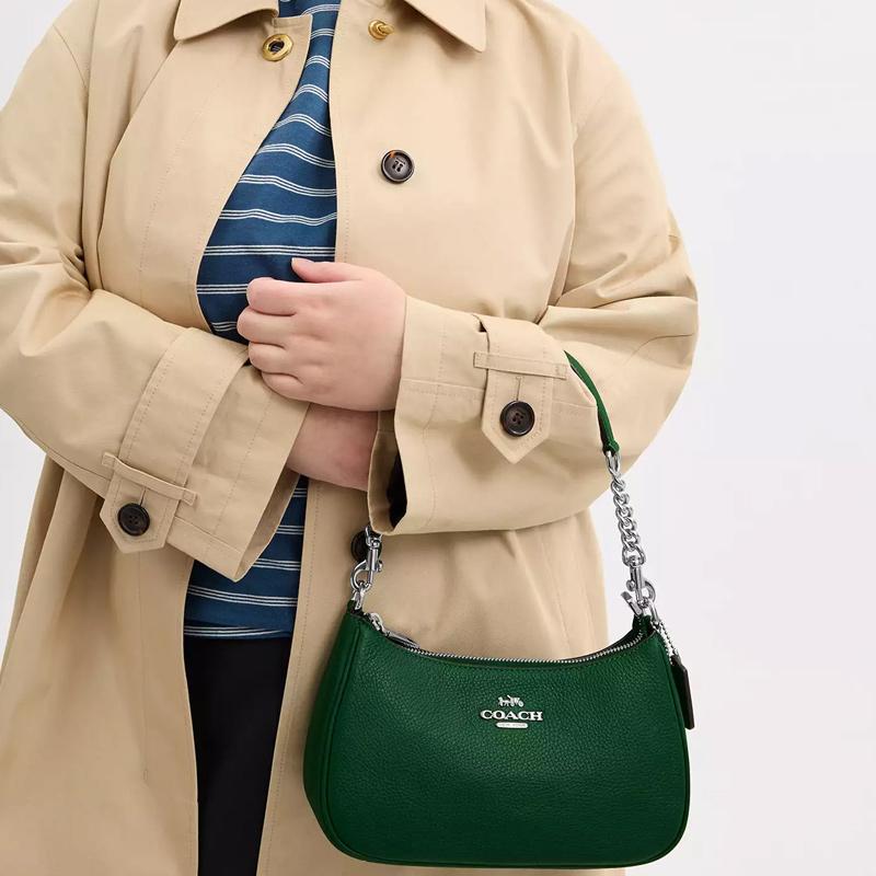 Coach Teri 24 Brand Metal Logo Leather Shoulder Bag Medium Women Shoulder Bag Green CV934-SVQRJ