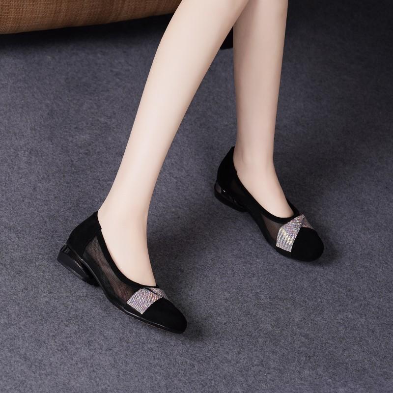 

Новые летние сетчатые одинарные туфли женские из мягкой кожи на мягкой подошве со стразами на плоской подошве женские туфли сандалии одинарные туфли 41