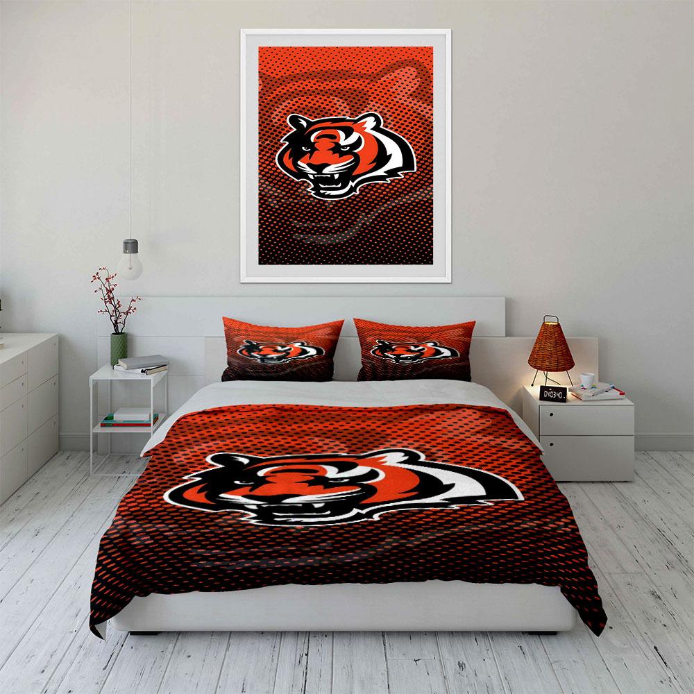 Fierce Tiger Graphic on Orange Background Print Bedding Set Duvet Cover Pillowcases (1* Duvet Cover 2* Pillowcases Do Not Include Comforter)