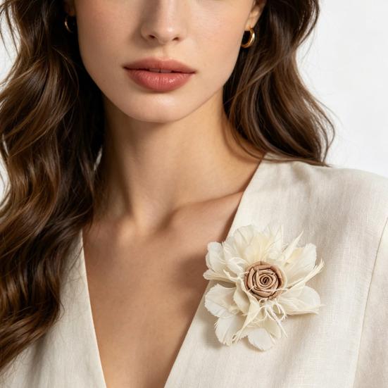 Damen Brosche Netzgarn Feder Rose Blume Dekor Schal Dekorative Reversnadel Kragen Hüte Taschen Mäntel Schals Taschendekoration