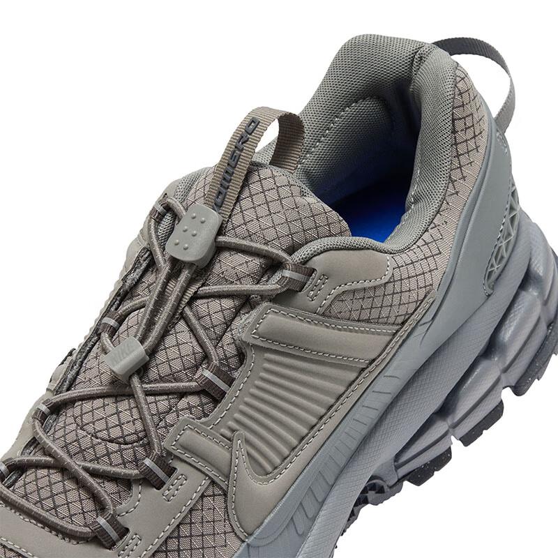 Nike Zoom Vomero Roam Men's Sneakers