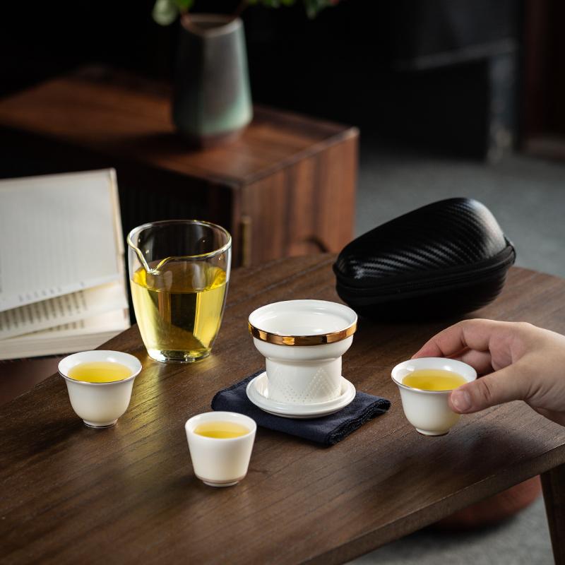 Porzellanservice Gaiwan Teetassen Becher Teezeremonie Teekanne Chinesisches tragbares Kung-Fu-Reiseteeset Keramik-Teetasse mit Filter