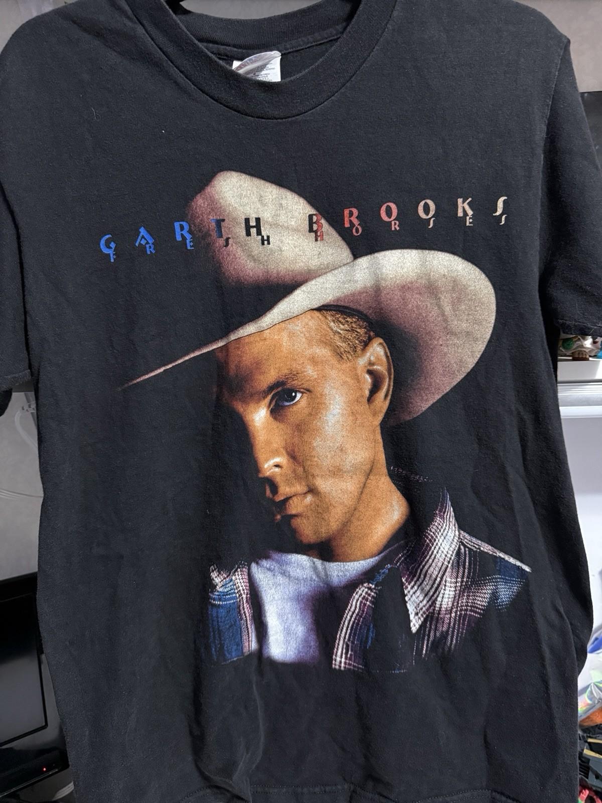 Vintage Garth Brooks 1998 Fresh Horses World Tour Size Medium Black Beefy Hanes S