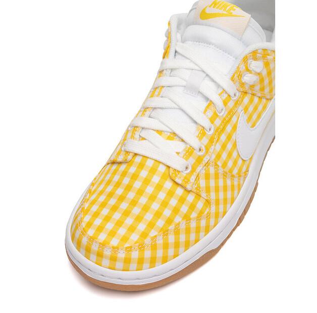 Nike DZ2777-700 Yellow Sneakers