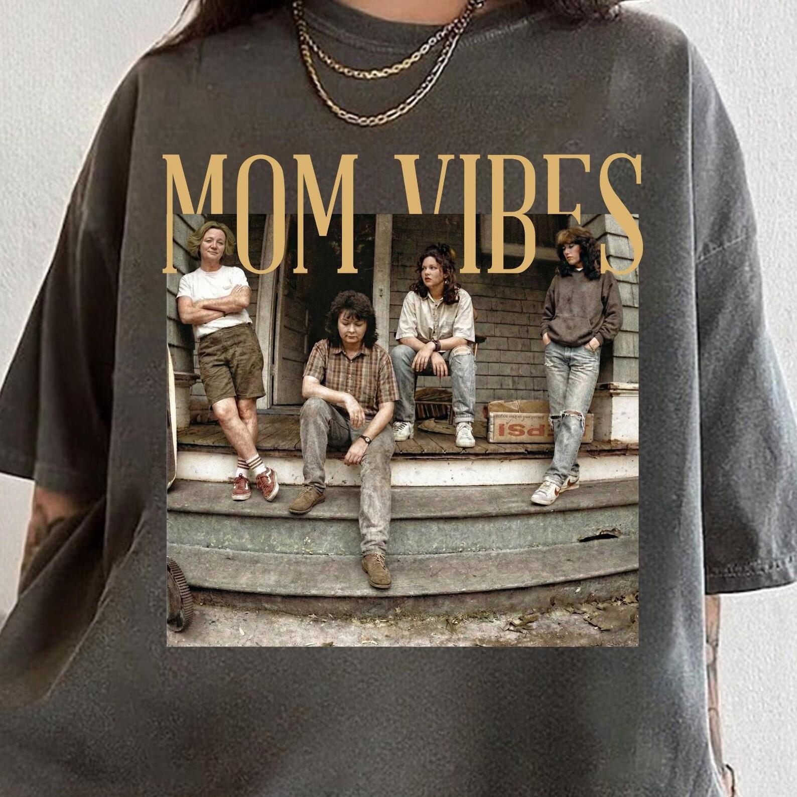 Retro 90 s Mom Vibes Shirt, Mom Vibes Cool Moms Club, Sitcom Moms Comfort Color Tee, Mother s Day Gift, Cool Mom Gifts, Thug Life Tee S