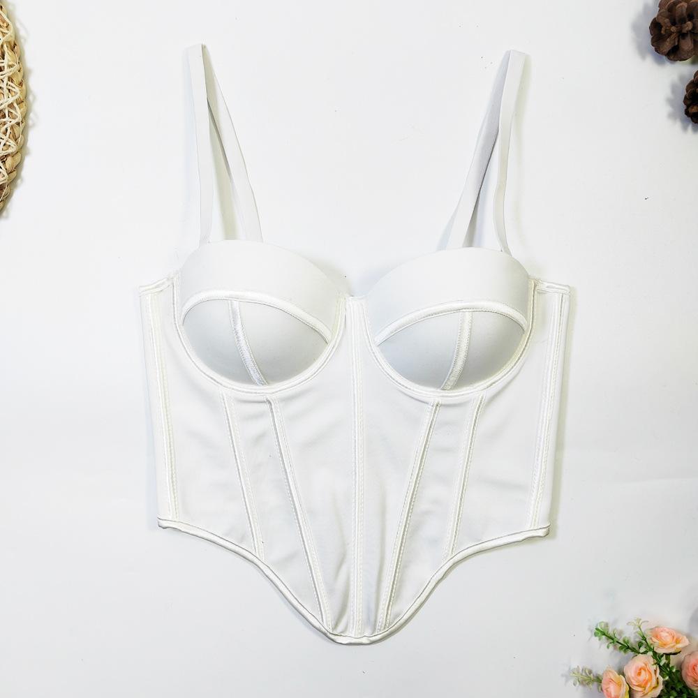 Corsés, ropa de mujer moderna y elegante