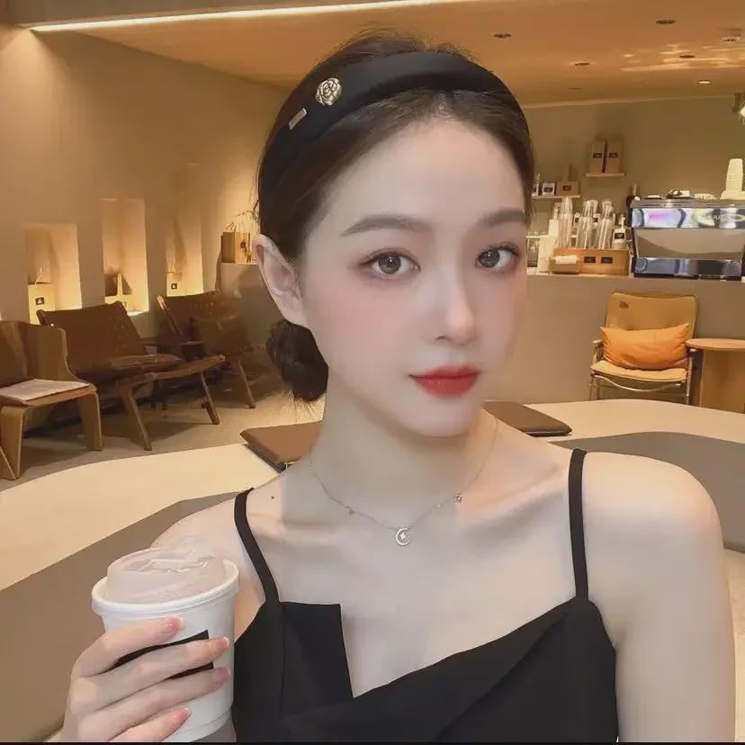 Luksusowa opaska z kamelią: Styl Zapachu High-End, Trend Koreański 2022