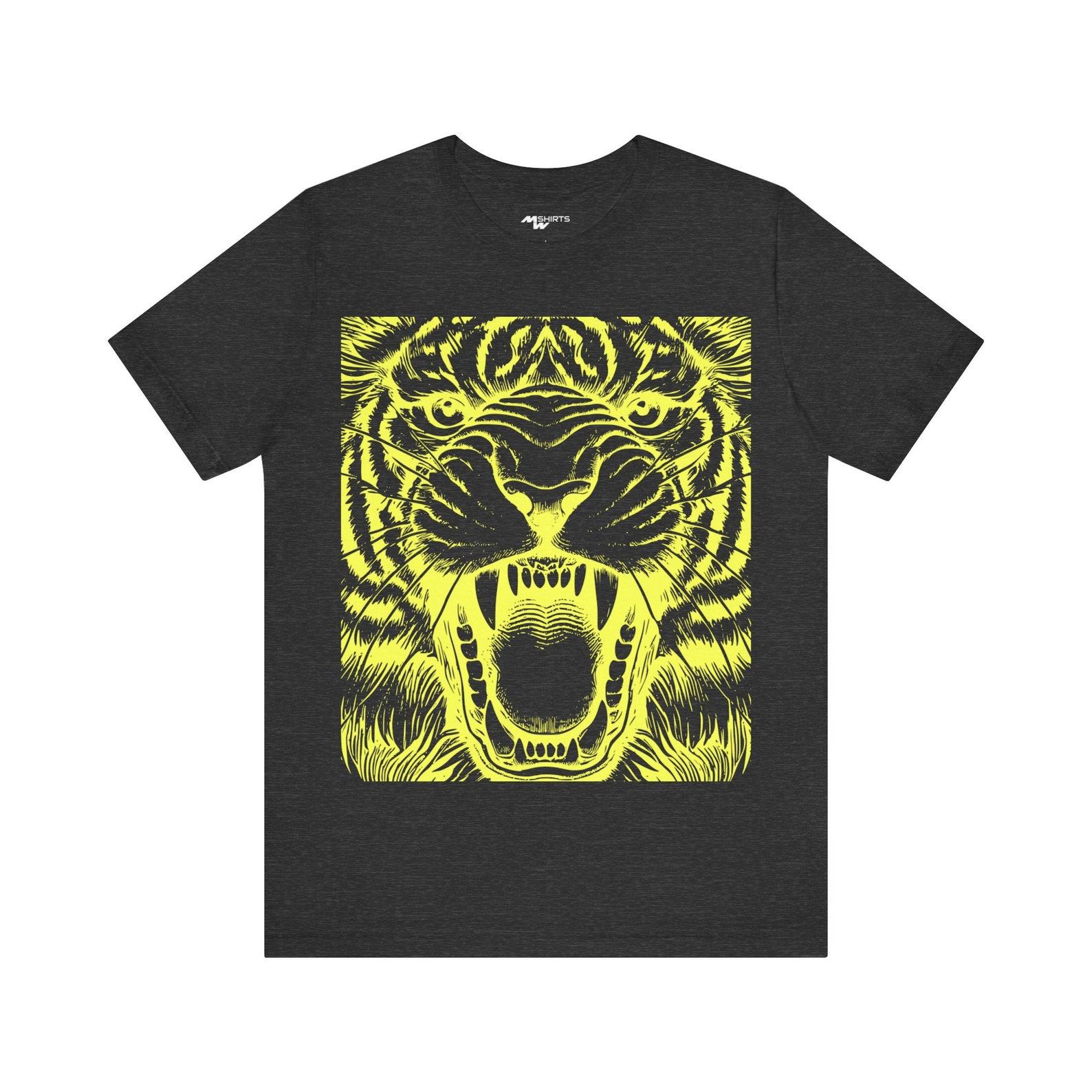 Vintage Engraving Style Roaring Tiger Head T-Shirt/ Unisex Jersey Short Sleeve Tee L