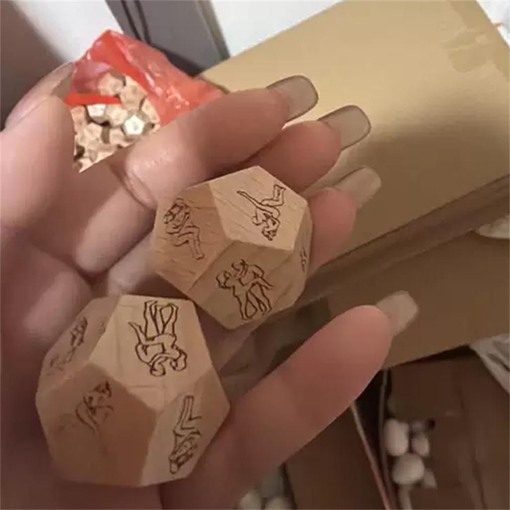 Valentine's Day Couple Twelve Sided Multi Sided Beech Wood Dice Blank Dice Carving Puzzle