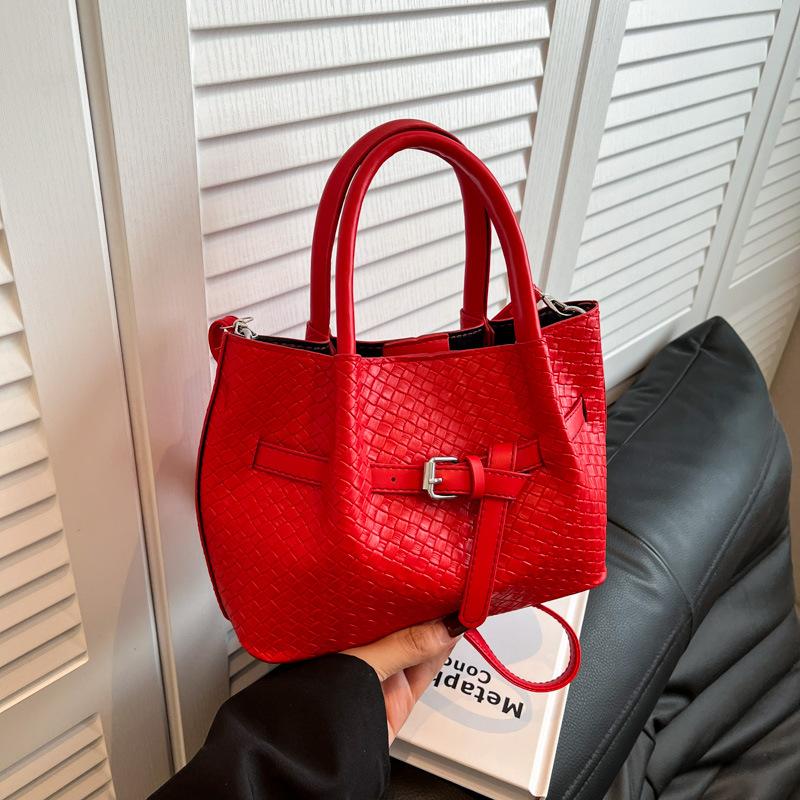 Premium niche woven bucket bag new large-capacity commuter women's bag pu messenger bag dumpling bag handbag