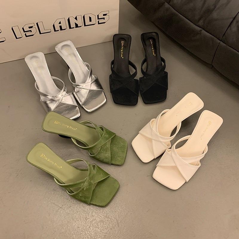 Sandals women's summer wear new square head thick heel cool slippers niche temperament versatile open-toed sandals