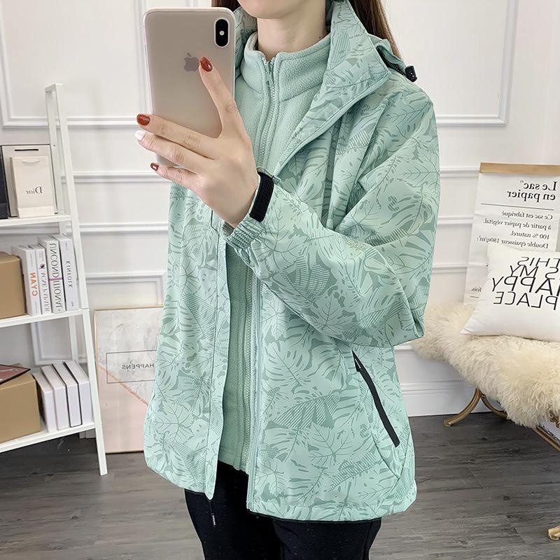 Unisex 3-in-1 Two-Piece Jacket Suit - Autumn/Winter Fleece-Lined, Windproof for Mountaineering, Skiing, and Sports.