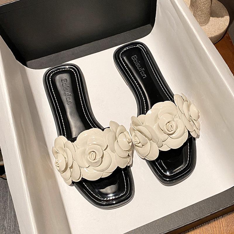 Fashion White Camellia Women Slippers  Designer Mixed Color Summer Shoes Woman Flower Decoraion Flip Flops Outdoor Slides Shoes