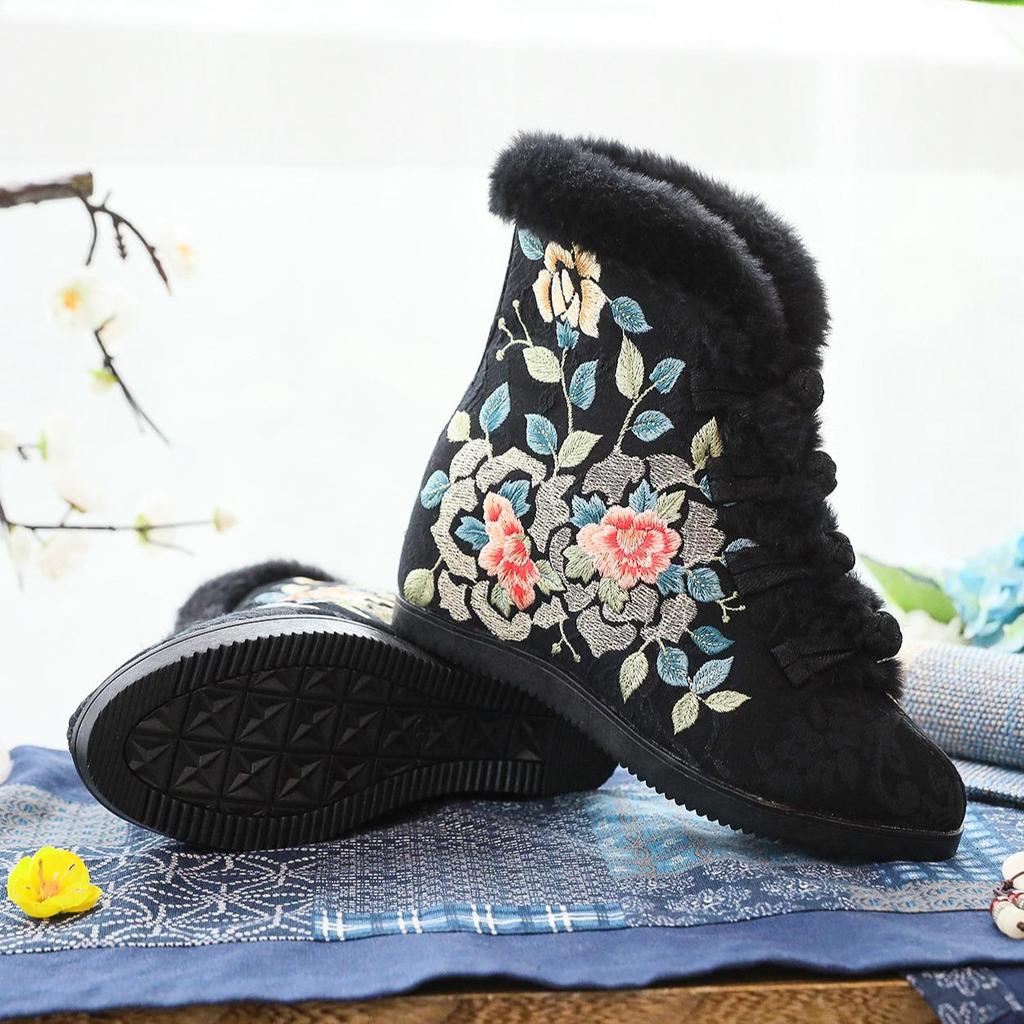 Winter Quilted Fleece-Lined High-Heeled Cotton Boots with Frog Closure and Floral Gold Thread Embroidery